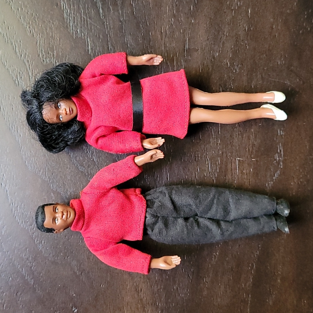 Vintage Town Square Playhouse African American dolls